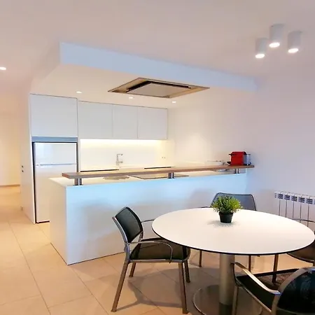 Apartment Vacay Aqua, Punta Roma, Frente Al Mar Y Piscina, En Costa Brava, L'escala! *